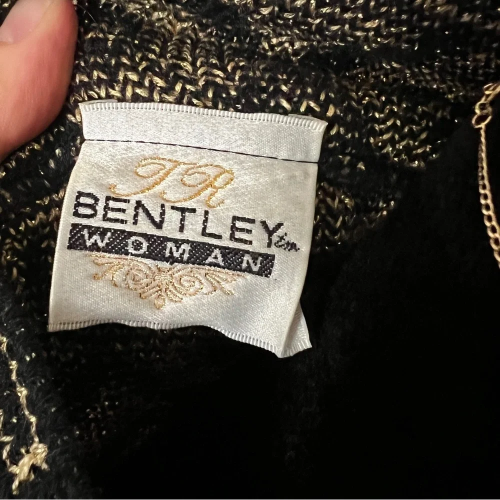 Vtg 80s/90s TR Bentley Woman Gold Black Cardigan - One Size